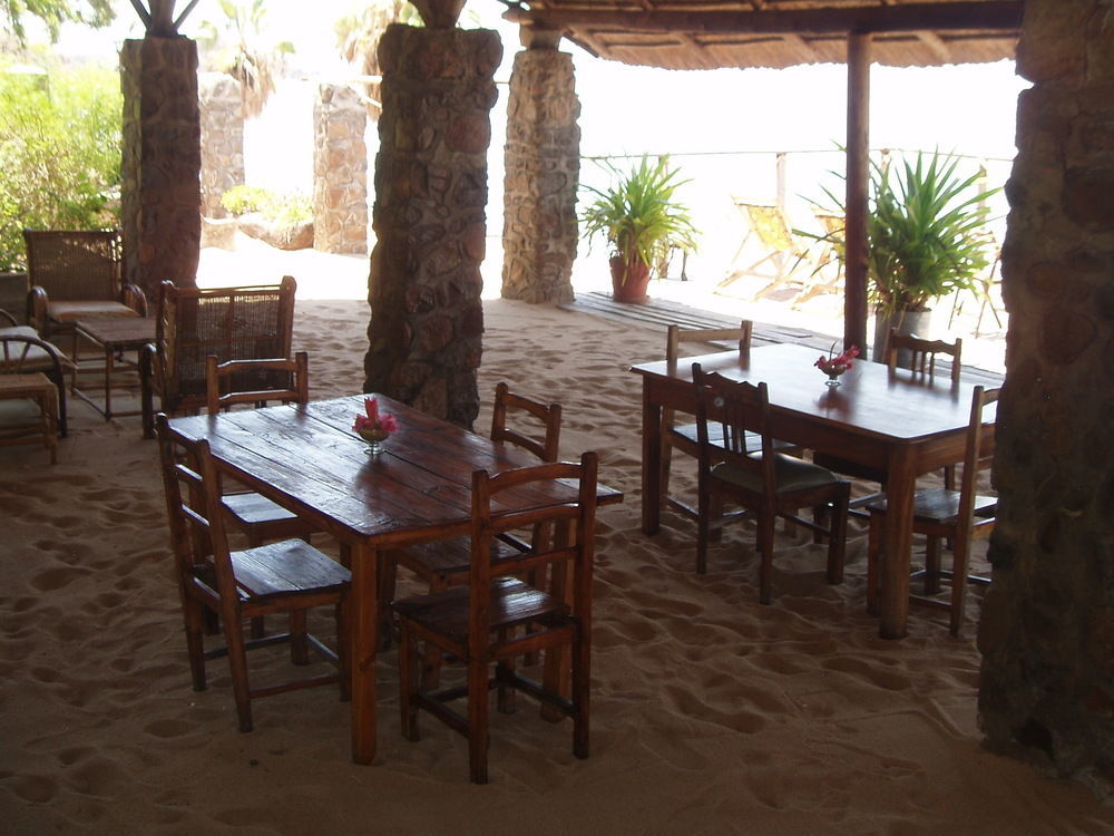 Nkhudzi Beach Lodge Nkudzi Buitenkant foto